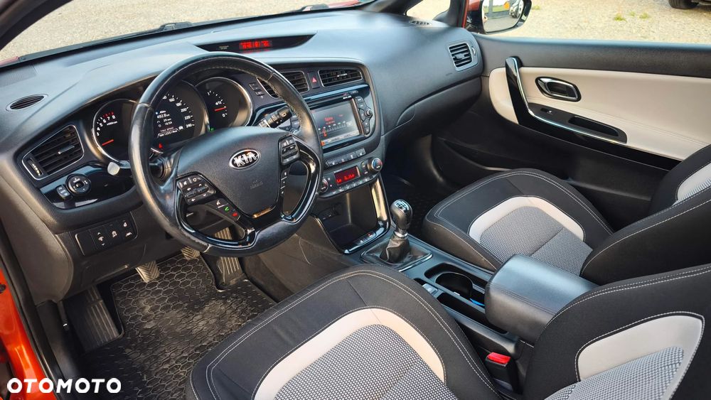 Kia Ceed 1.6 GDI Spirit - 21
