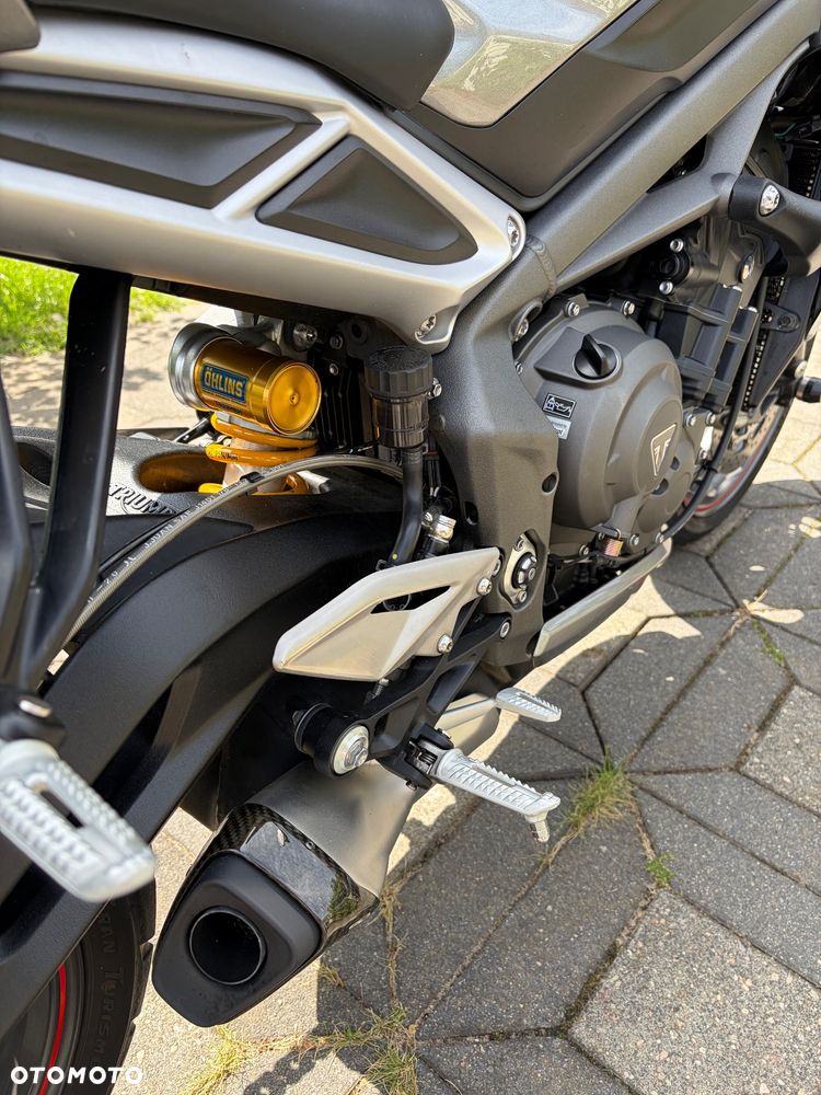 Triumph Street Triple - 20
