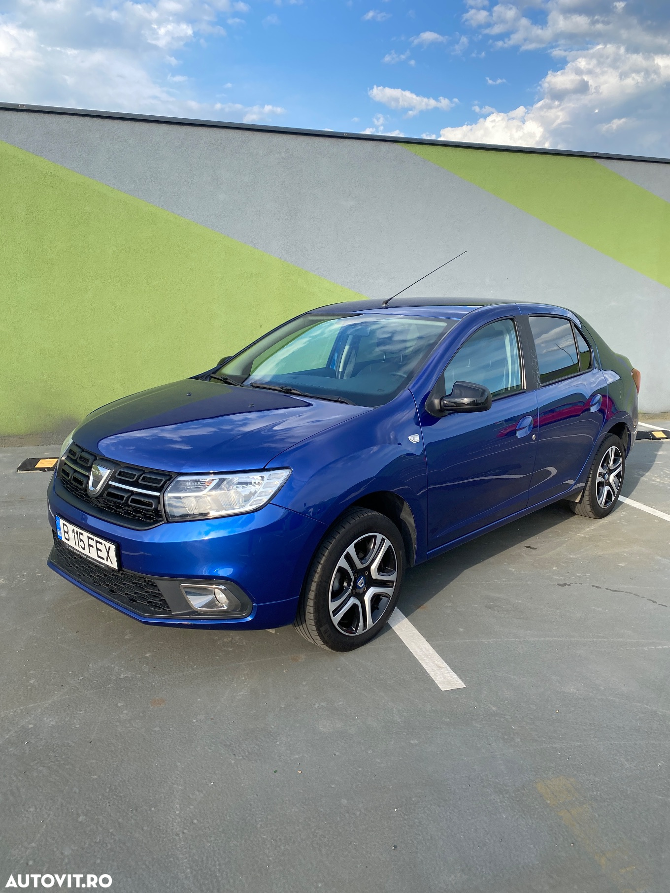 Dacia Logan TCe 90 Essential - 2