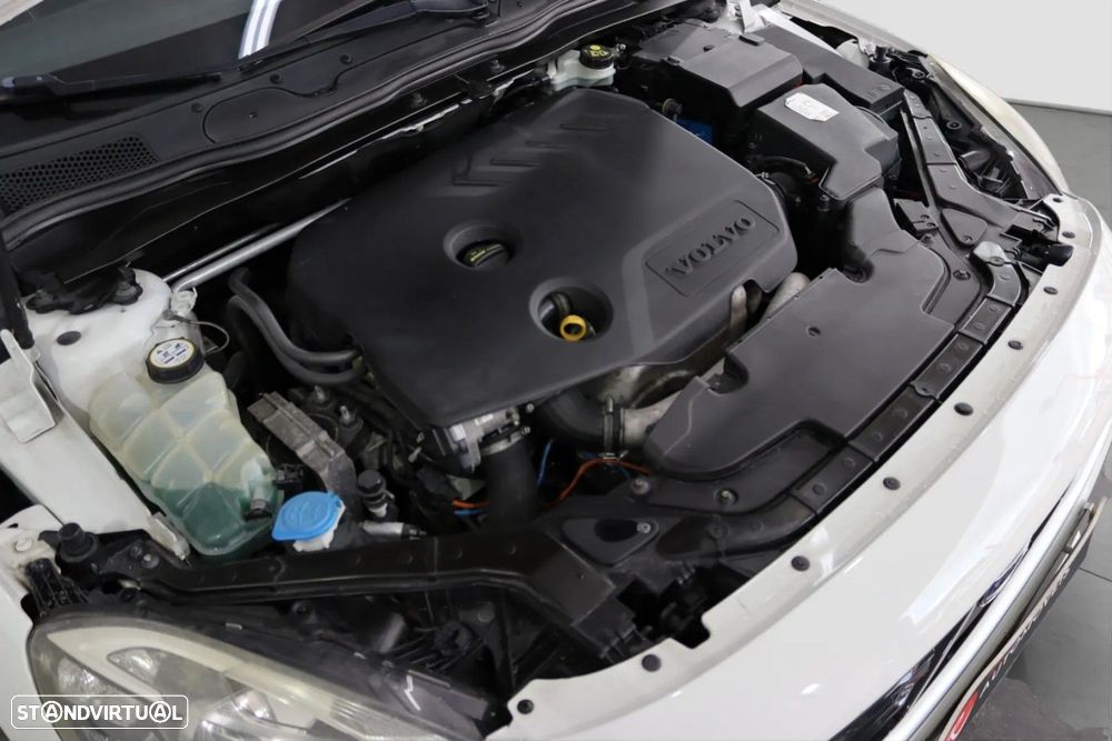 Volvo V40 1.6 D2 R-Design - 14