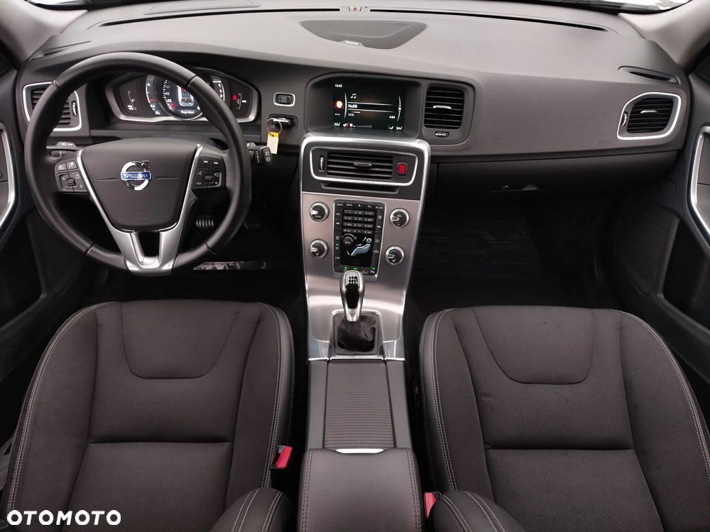 Volvo V60 Cross Country D3 Drive-E Momentum - 5