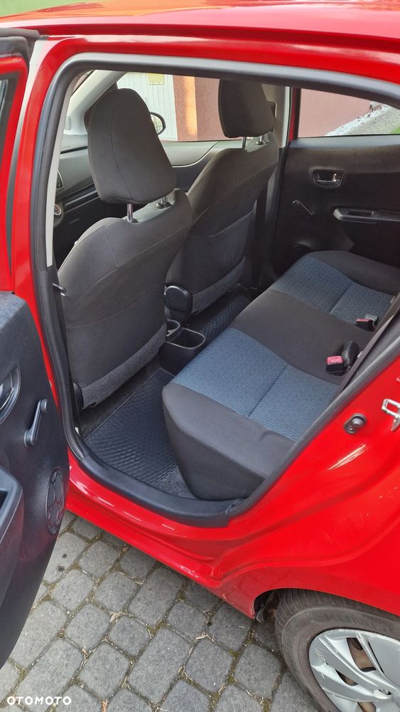 Toyota Yaris 1.33 Premium - 6