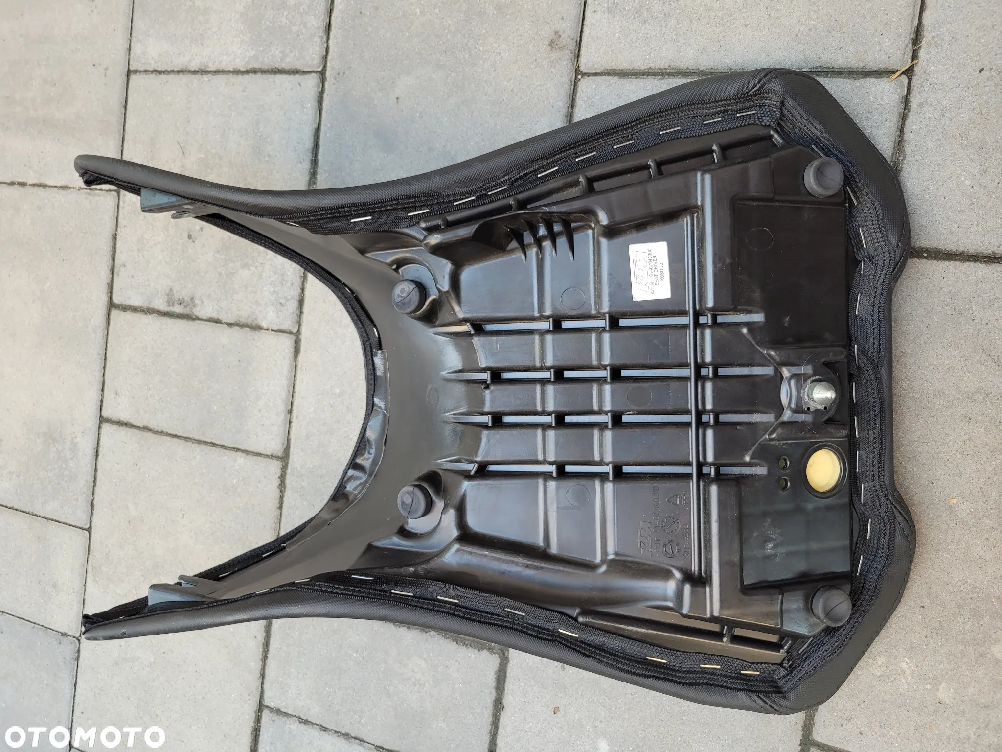 Siedzenie kierowcy, fotel, kanapa przód KTM 1290 Super Duke GT - 14