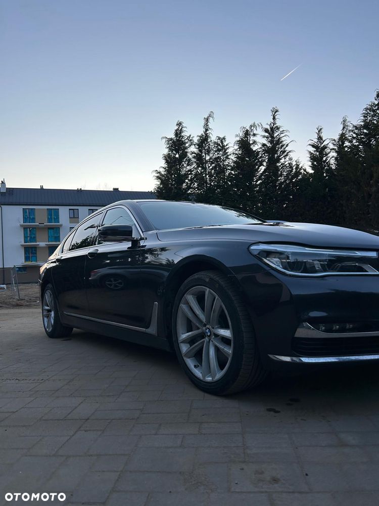 BMW Seria 7 750Li xDrive Edition Exclusive - 6