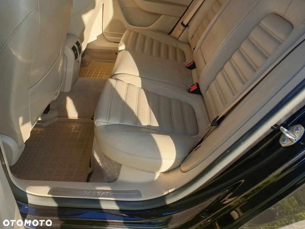 Volkswagen Passat 2.0 TSI Highline DSG - 15