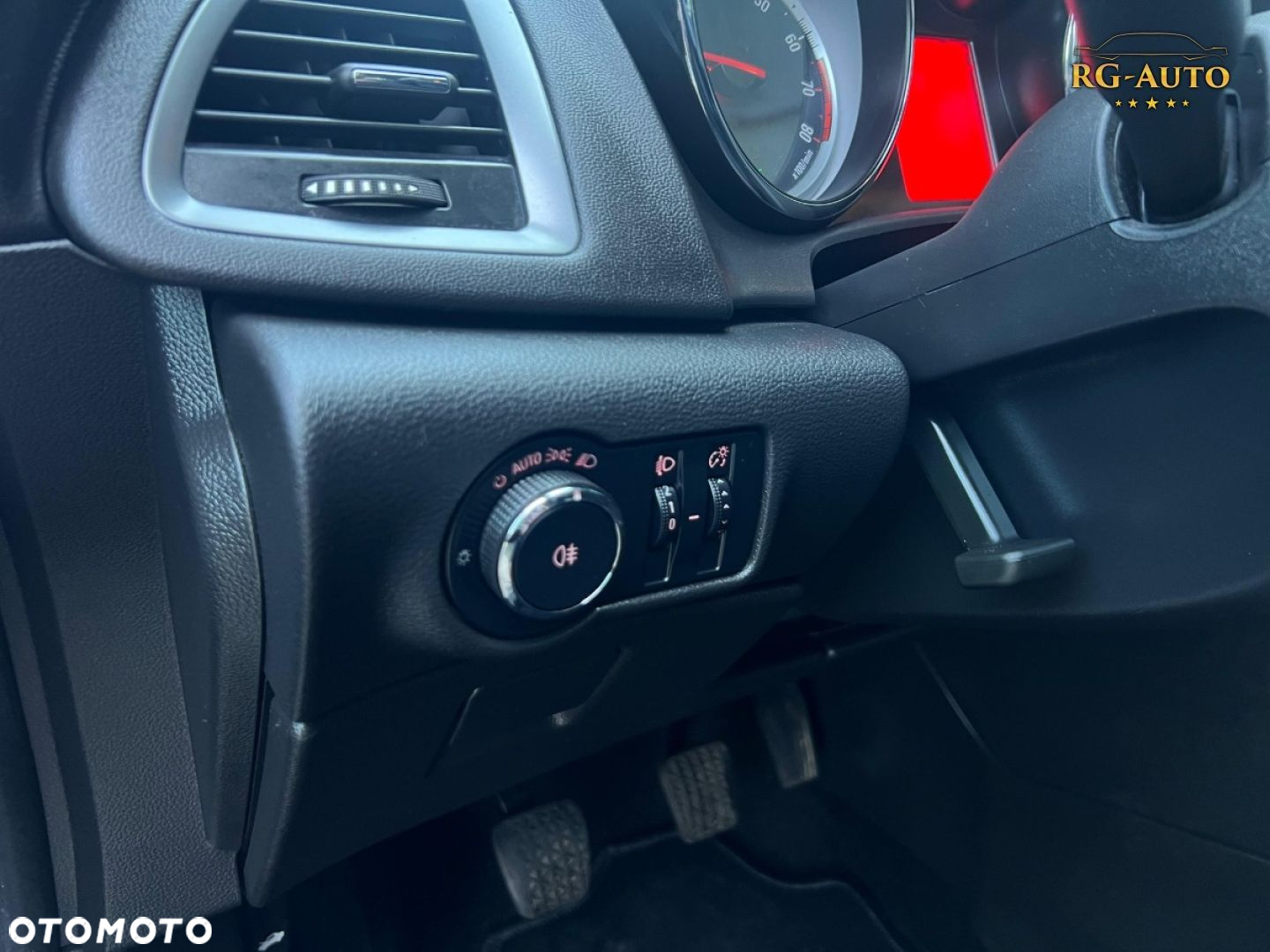 Opel Astra - 35