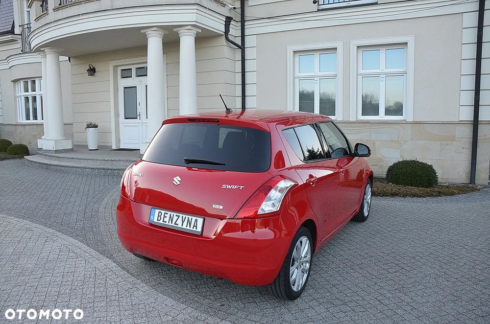 Suzuki Swift - 4