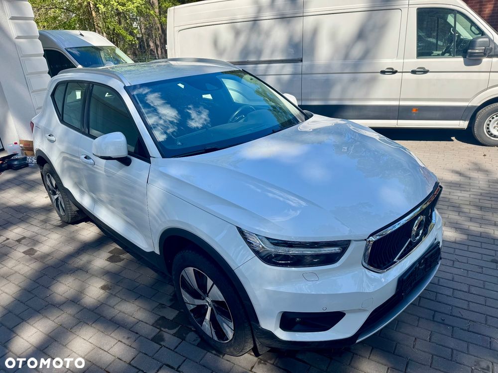 Volvo XC 40 B4 B Momentum Pro - 1