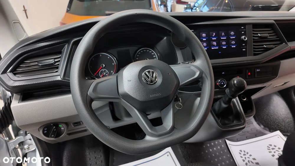 Volkswagen Transporter - 29