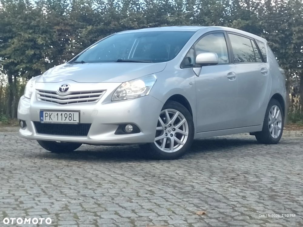 Toyota Verso 1.8 Executive - 8