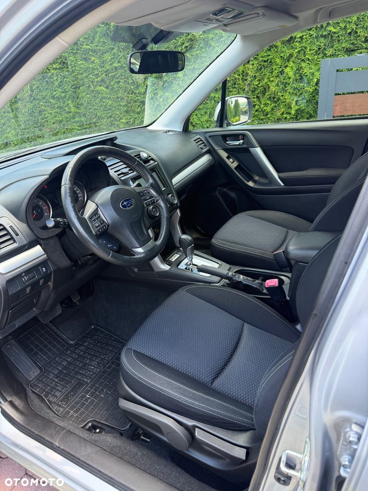 Subaru Forester 2.0i Exclusive Lineartronic - 15