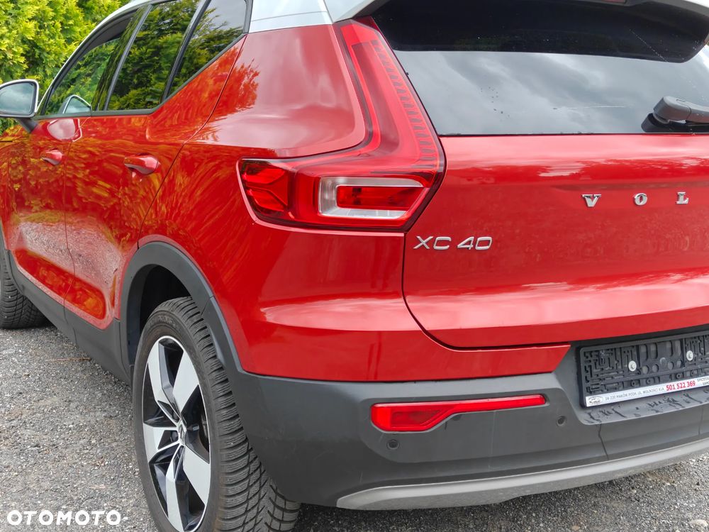 Volvo XC 40 T4 AWD Geartronic Momentum Pro - 12