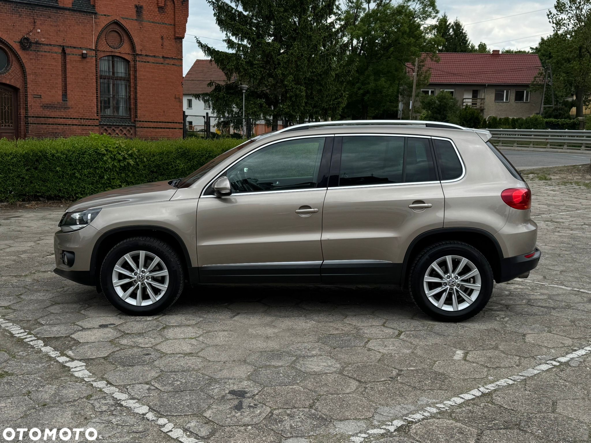 Volkswagen Tiguan 1.4 TSI Trend&Fun - 4