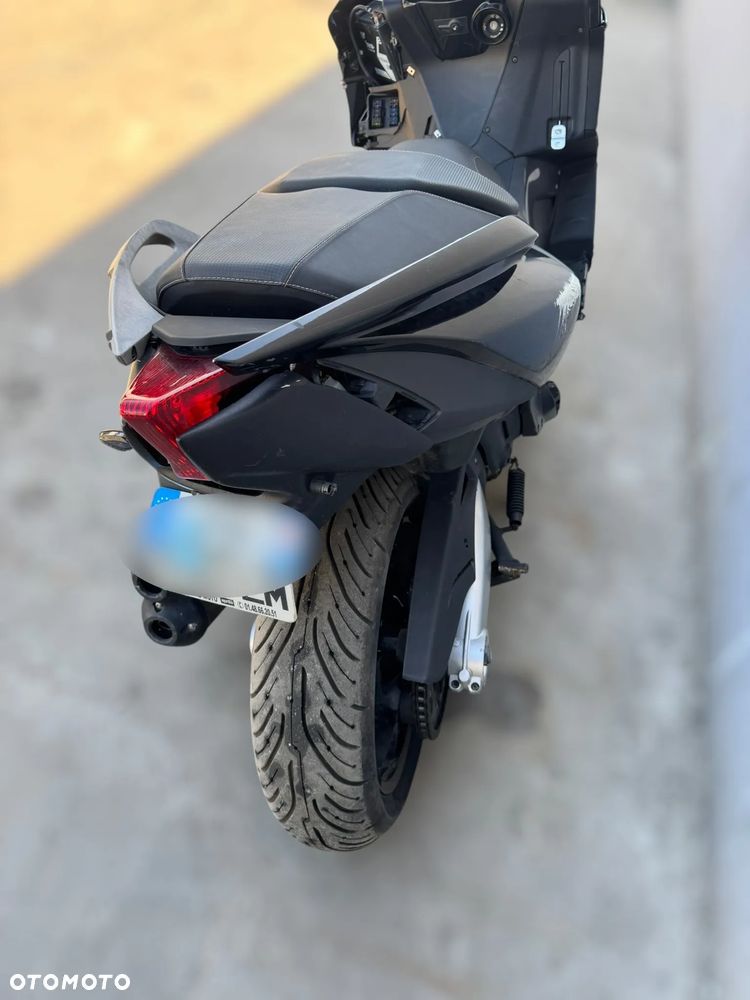 Aprilia SRV 850 - 30