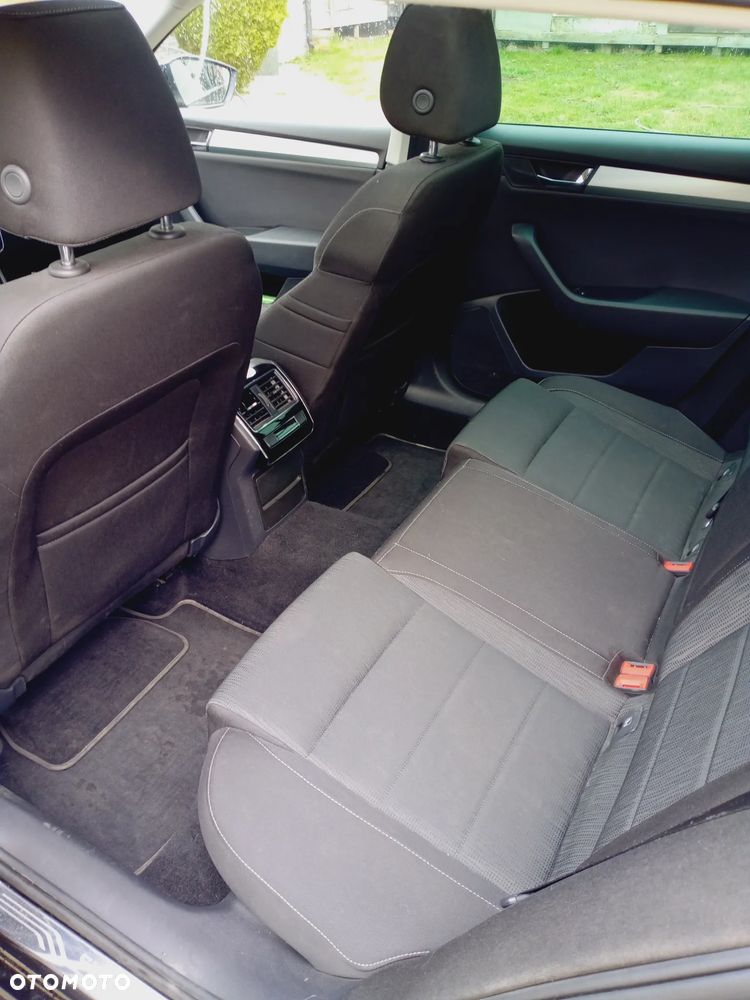 Skoda Superb 2.0 TDI Ambition DSG - 7