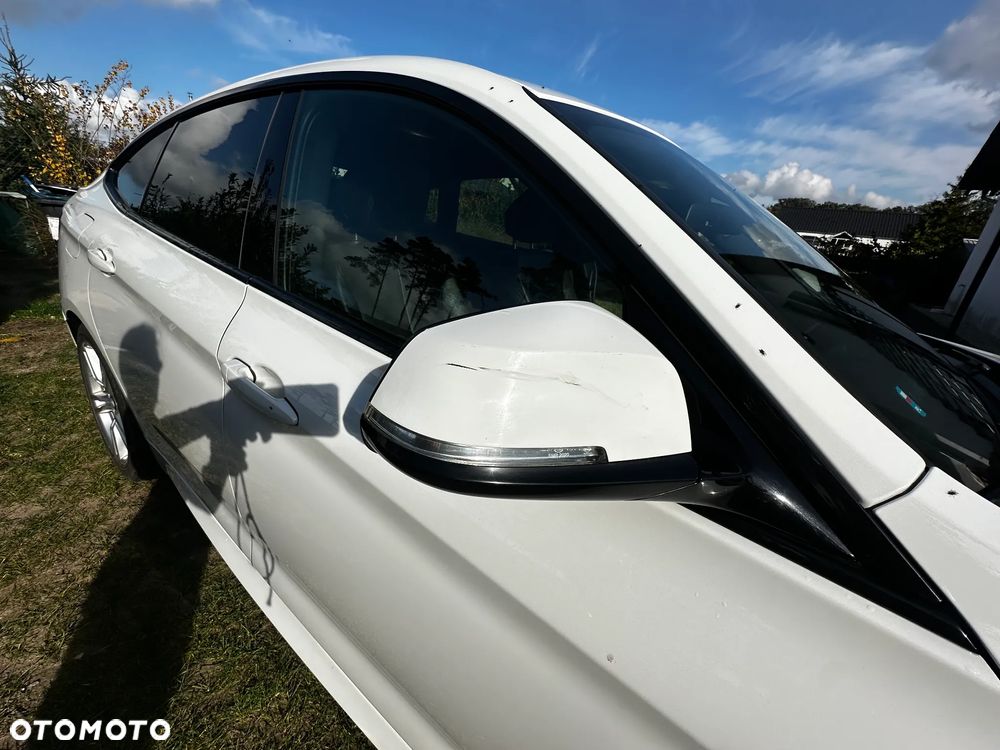 BMW Seria 3 320d xDrive Sport - 9