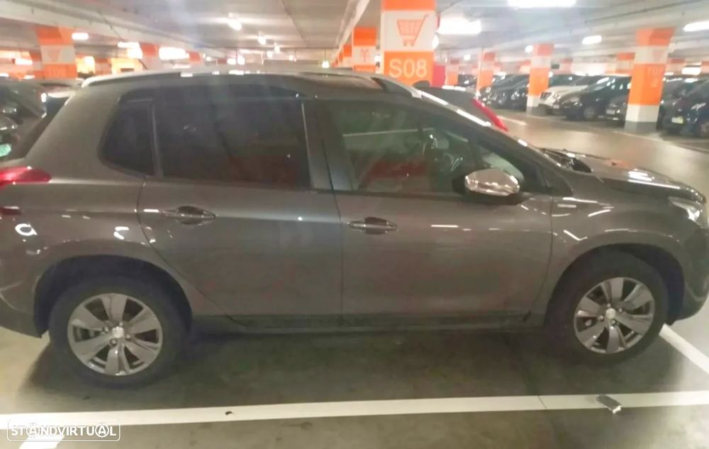 Peugeot 2008 1.2 PureTech Style - 4