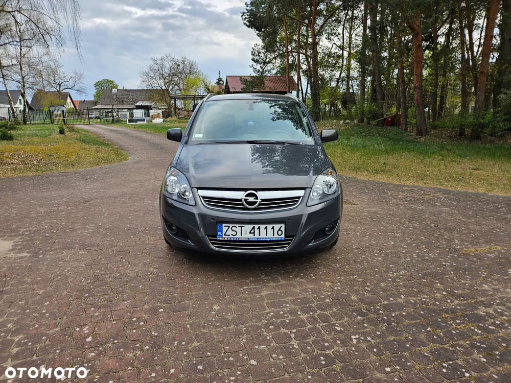 Opel Zafira - 8