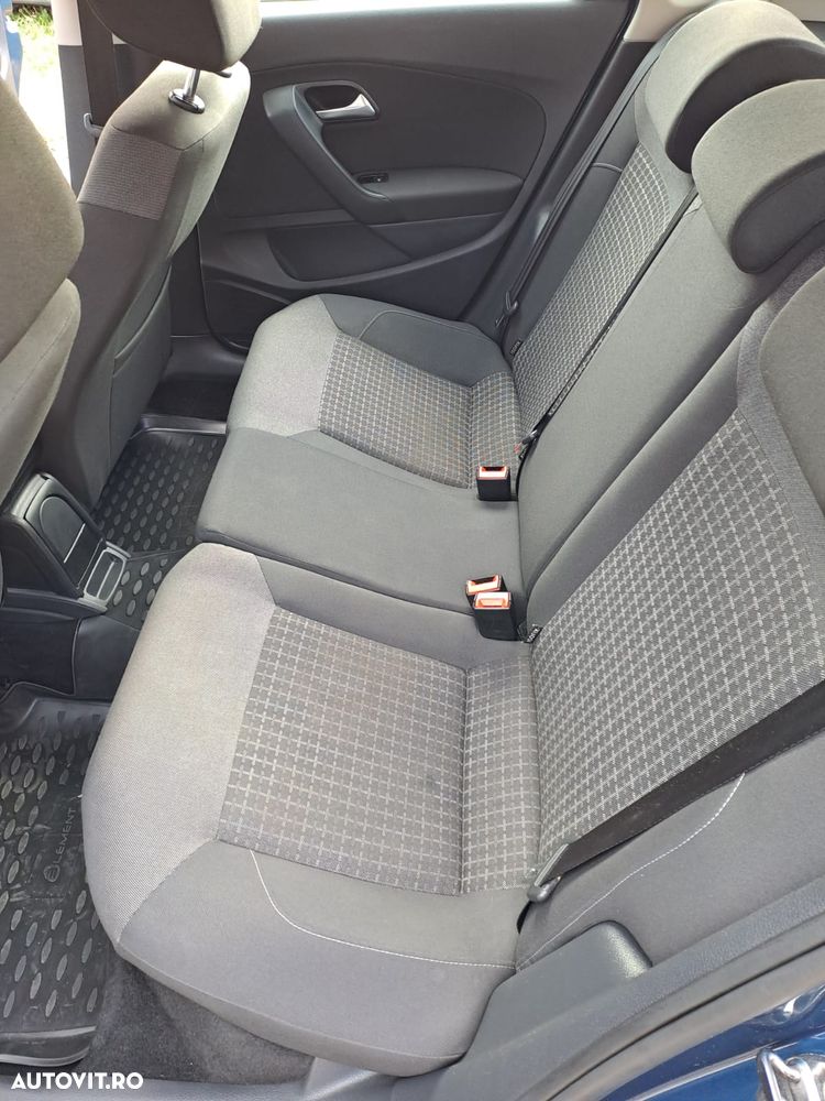 Volkswagen Polo - 8