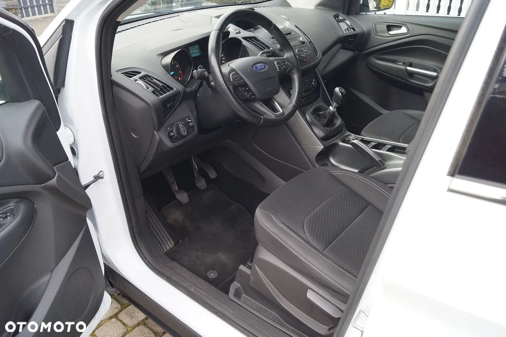 Ford Kuga 1.5 EcoBoost 2x4 Cool & Connect - 18