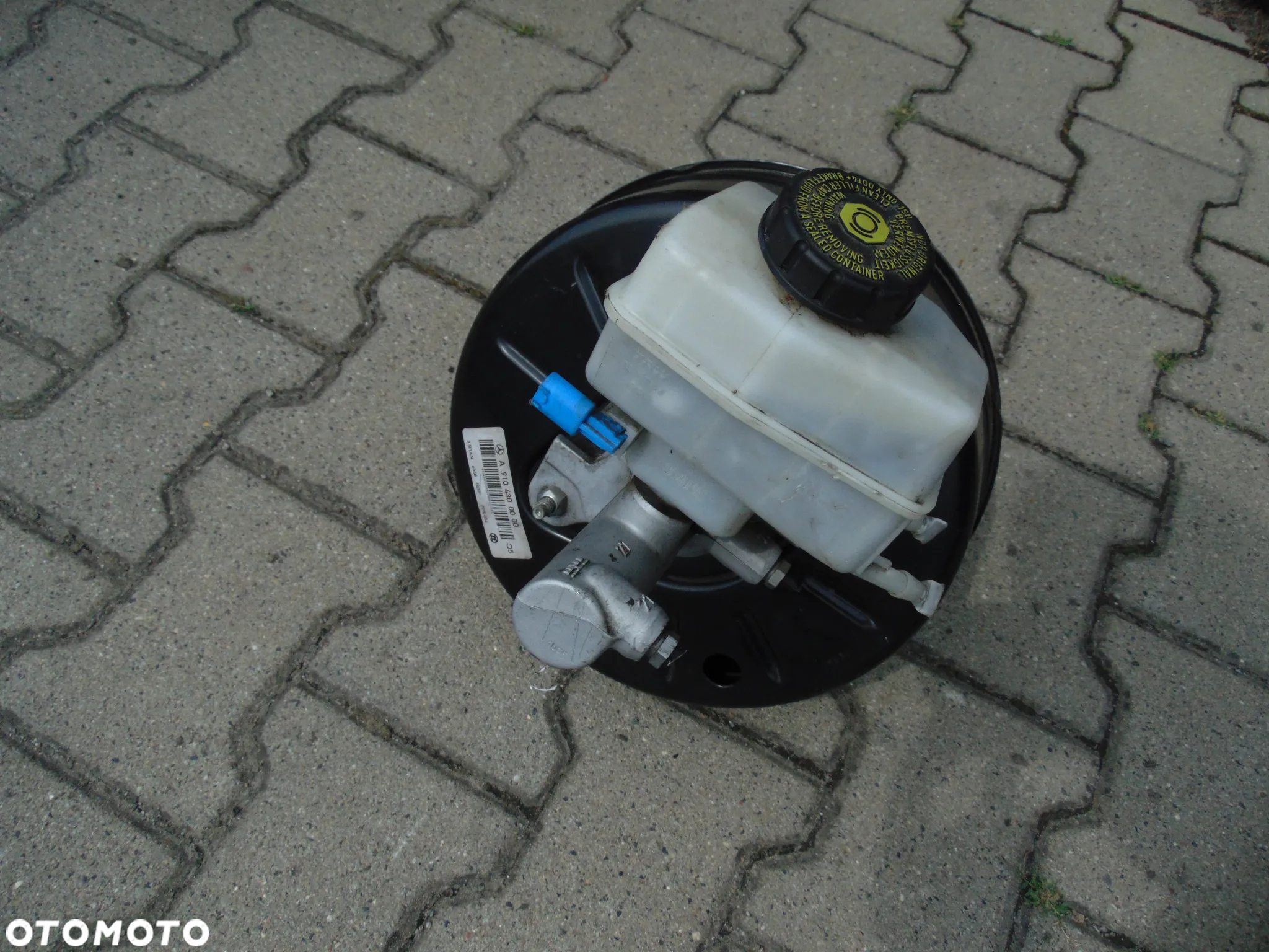SPRINTER 907 / 910 serwo hamulca A9104300000 - 2