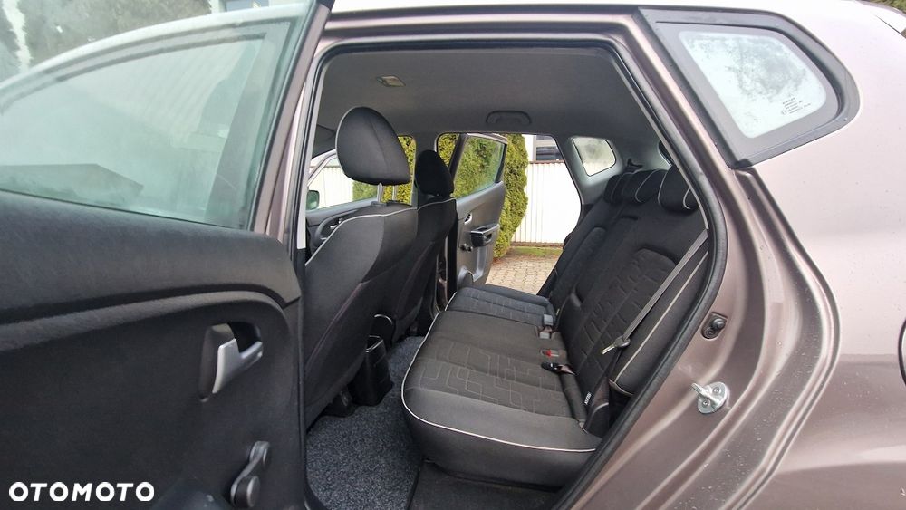 Kia Venga 1.4 L - 13