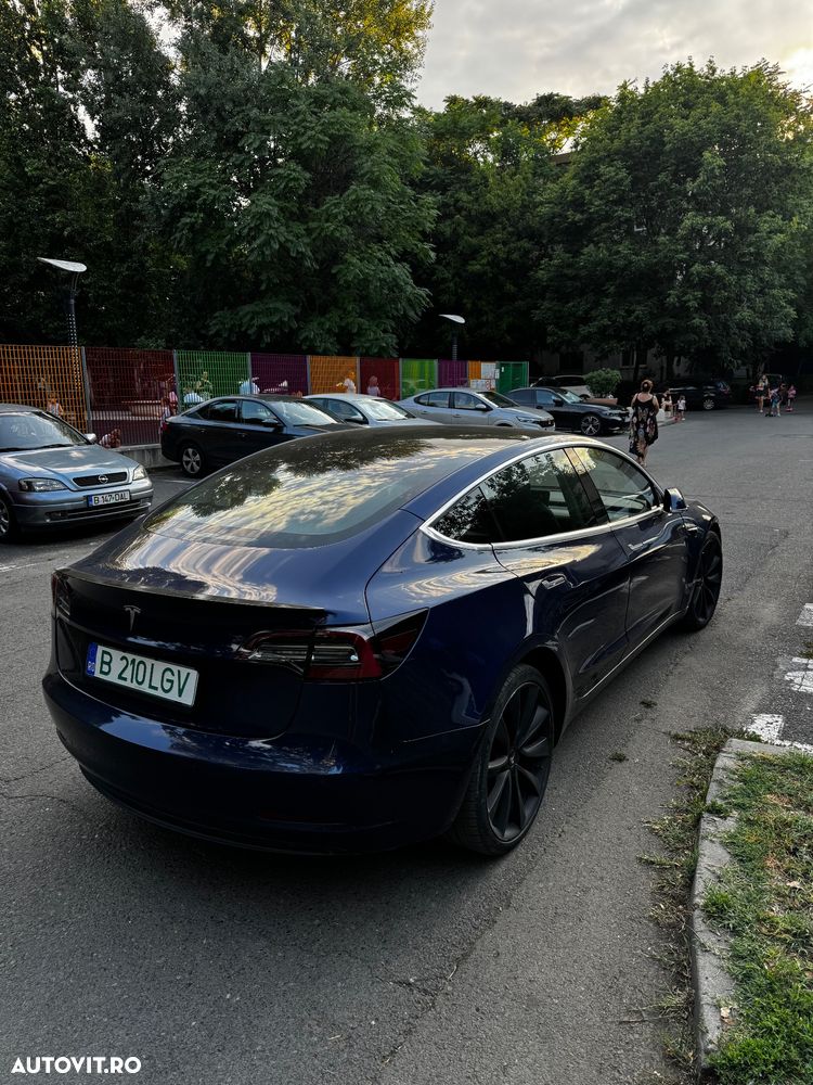 Tesla Model 3 Langstreckenbatterie Allradantrieb Dual Motor - 2