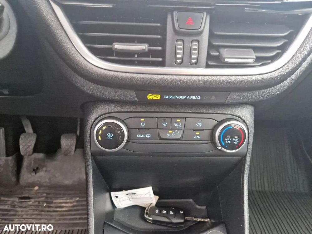 Ford Fiesta 1.1 Trend - 8