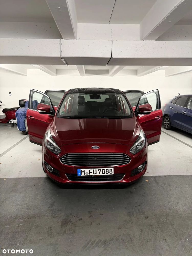 Ford S-Max 2.0 TDCi Titanium PowerShift - 1