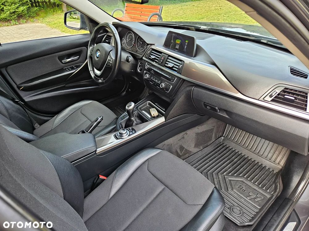BMW Seria 3 - 25