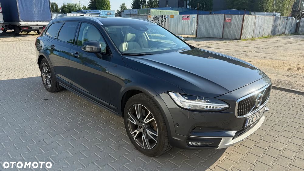 Volvo V90 Cross Country D5 AWD - 3