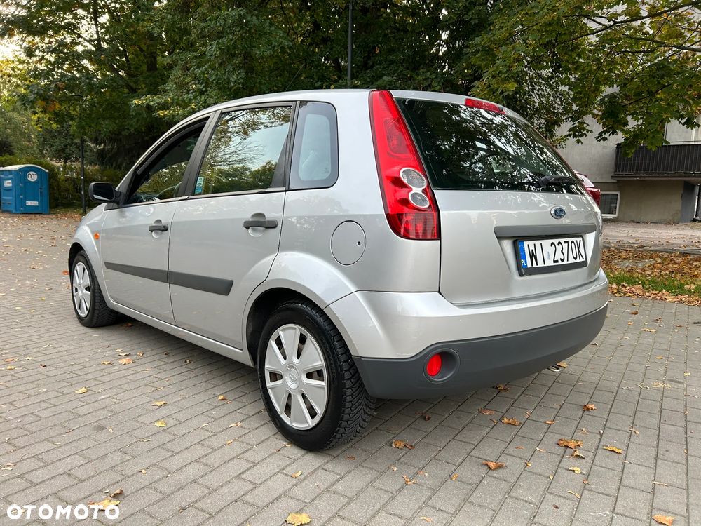 Ford Fiesta - 19