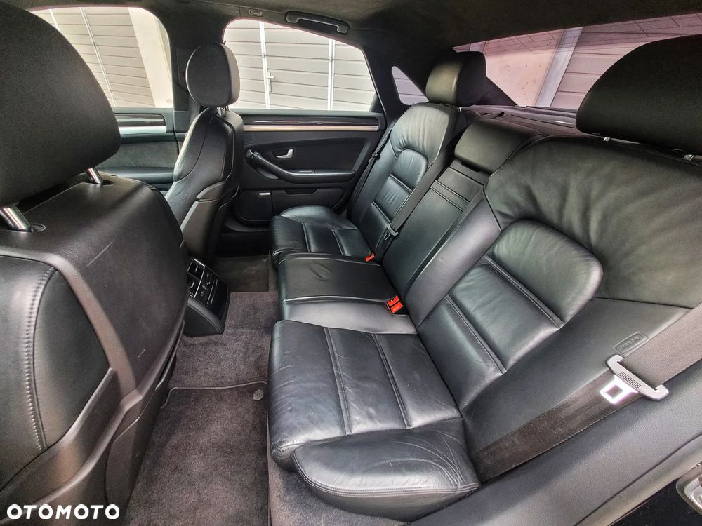 Audi S8 5.2 FSI Quattro - 10
