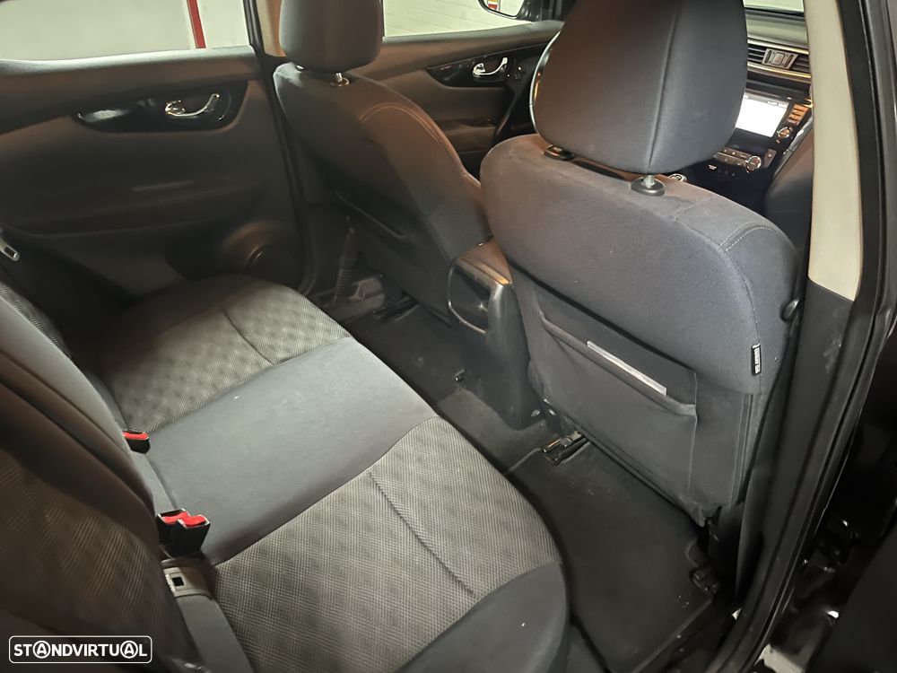 Nissan Qashqai 1.5 dCi DPF acenta - 6