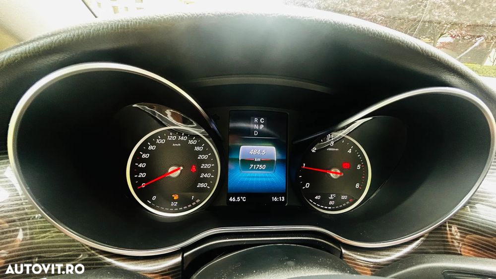 MERCEDES-BENZ V-Class 2022 — imagine 40