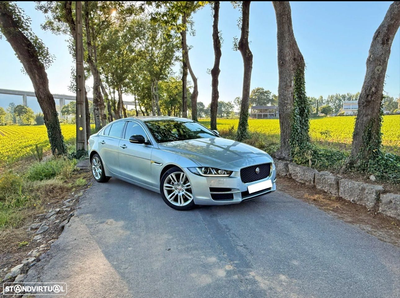 Jaguar XE 2.0 D Prestige Aut. - 1