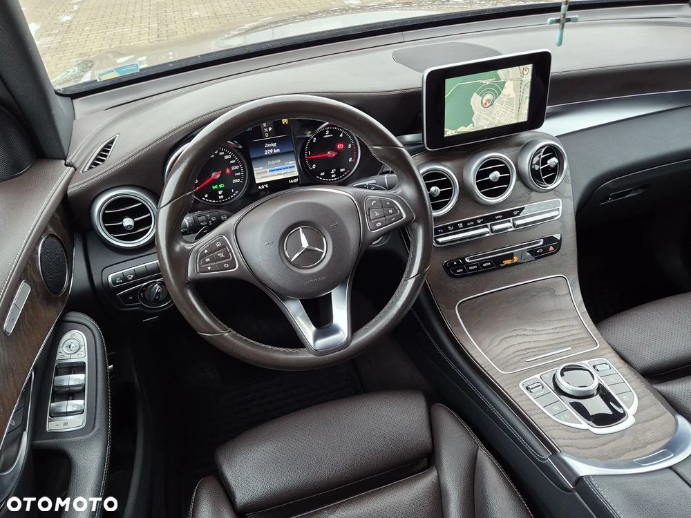 Mercedes-Benz GLC - 35