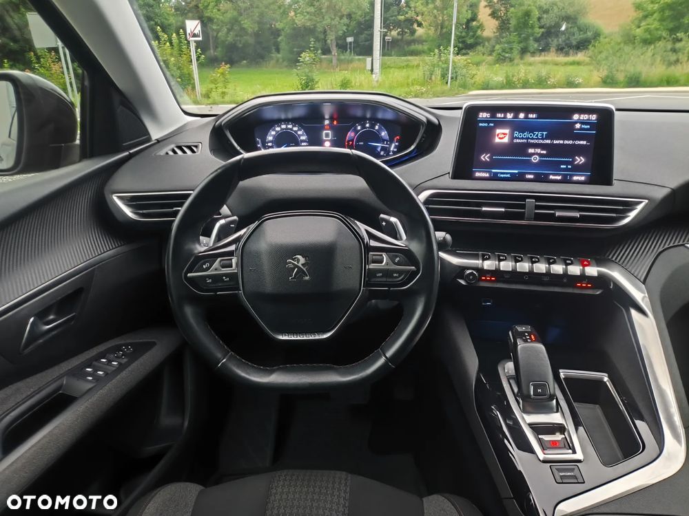 Peugeot 5008 1.2 PureTech Allure S&S EAT6 - 23