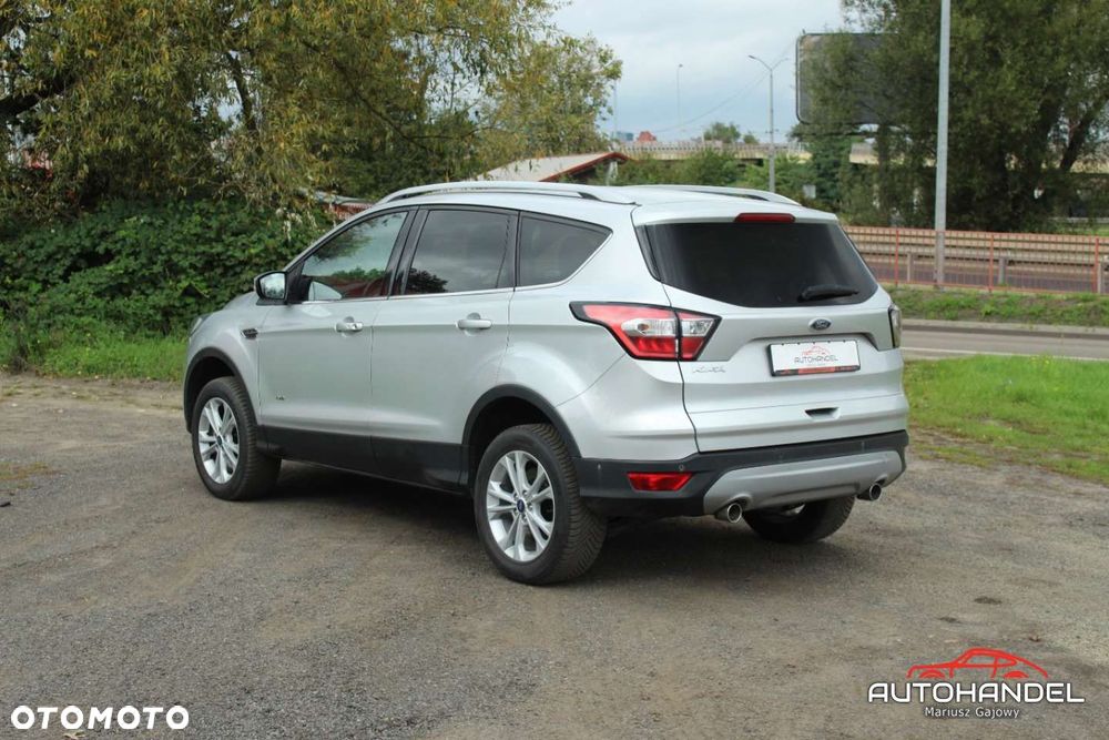 Ford Kuga - 4