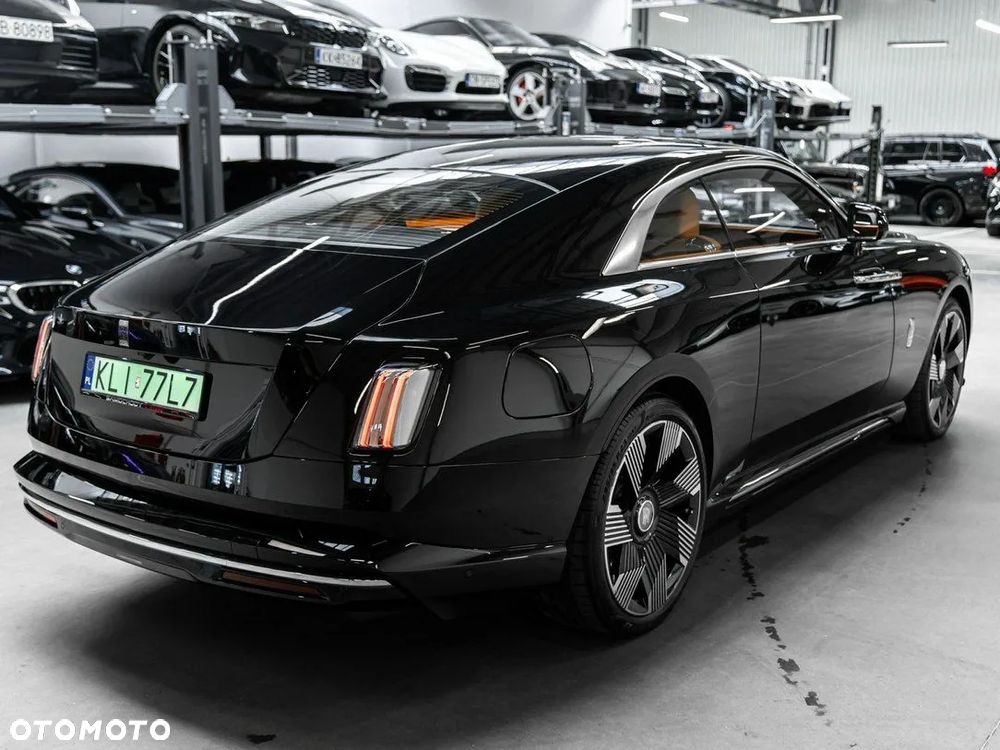 Rolls-Royce Spectre - 11
