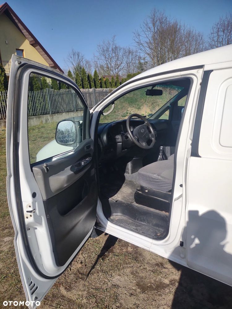 Hyundai H1 - 6