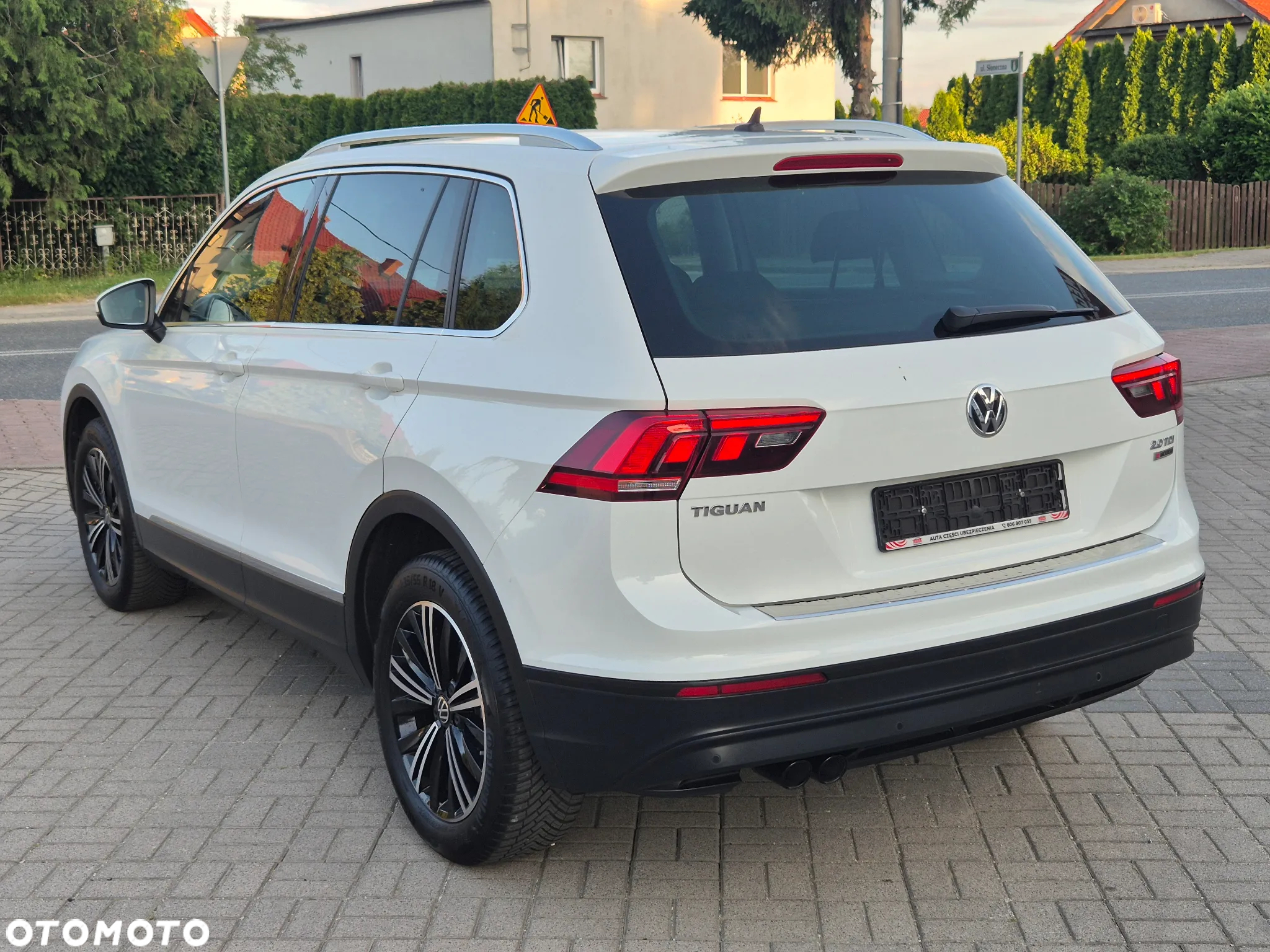 Volkswagen Tiguan 2.0 TDI SCR 4MOTION (BlueMotion Techn.) DSG Highline - 11
