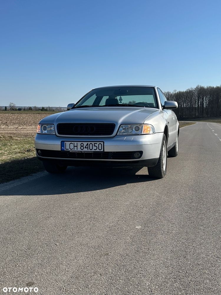 Audi A4 Limousine