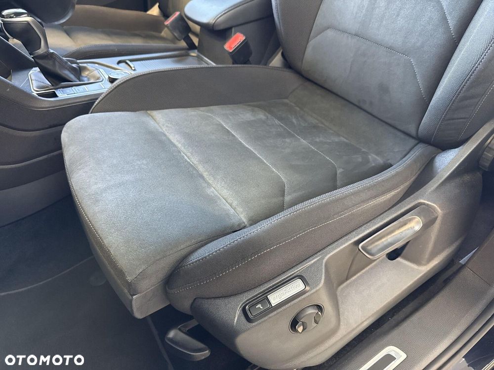 Volkswagen Tiguan Allspace 2.0 TSI 4Mot Elegance DSG - 18