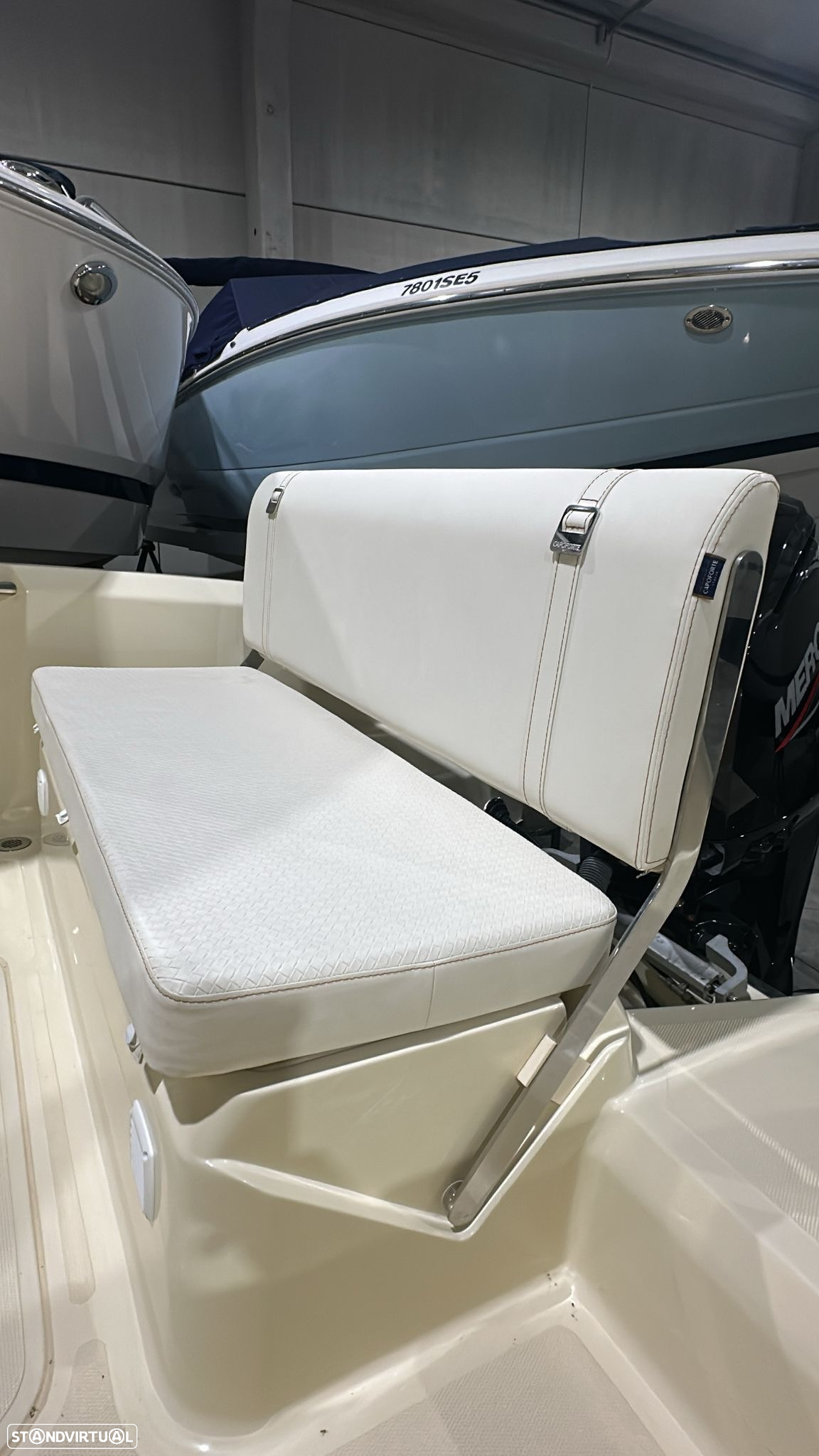 Invictus Yachts FX 190 - 9