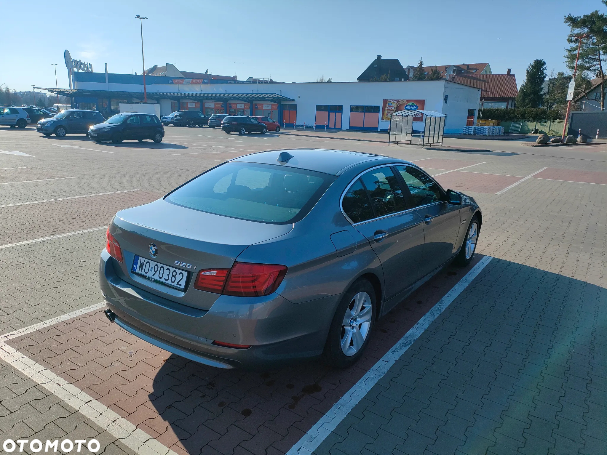 BMW Seria 5 528i - 10