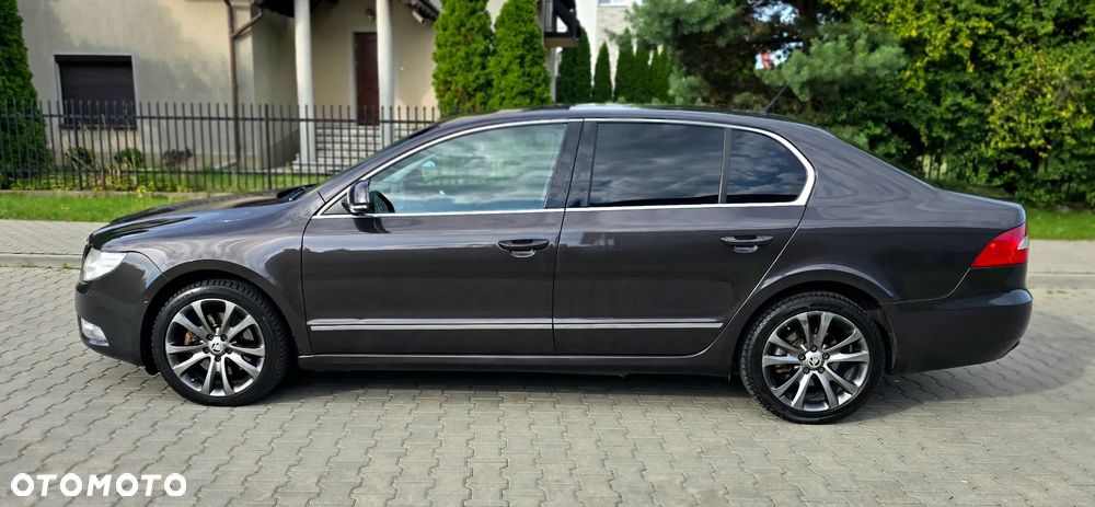Skoda Superb 2.0 TDI Ambition DSG - 3