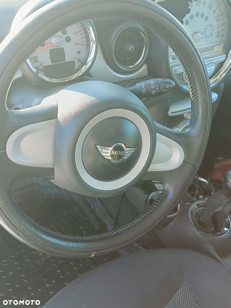 MINI Cooper Standard - 38