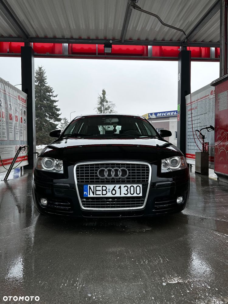 Audi A3 Sportback 2.0 TDI Ambiente - 2