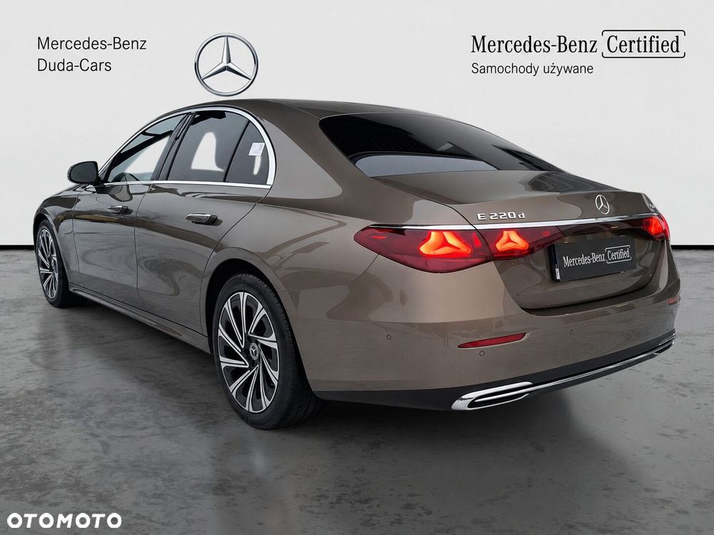 Mercedes-Benz Klasa E - 9
